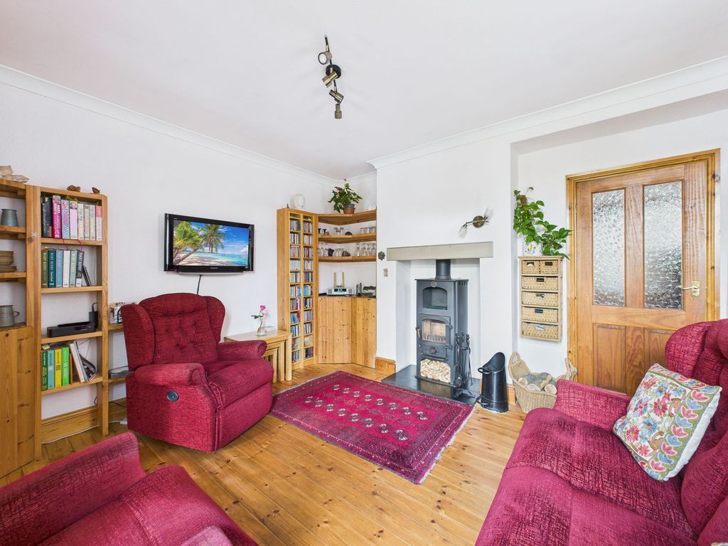 Property photo 2 of 21 Lounge