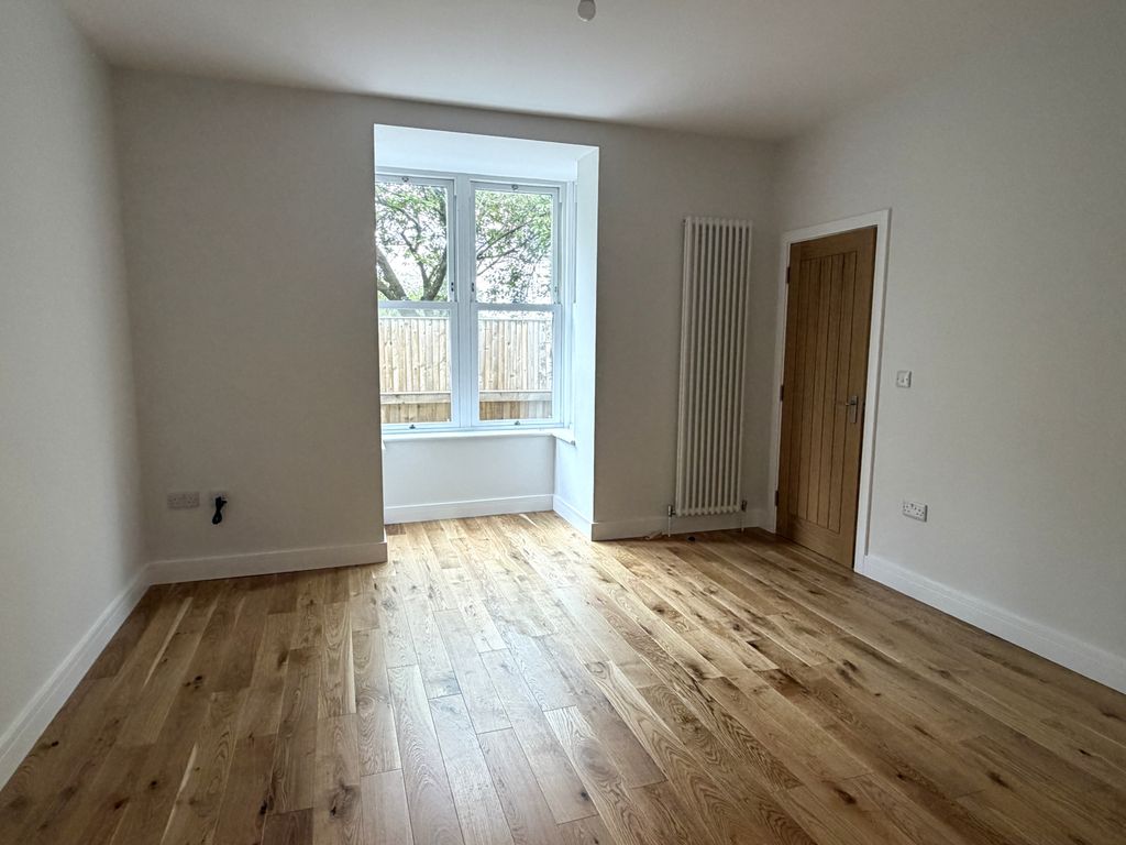 Property photo 3 of 10 Living Room