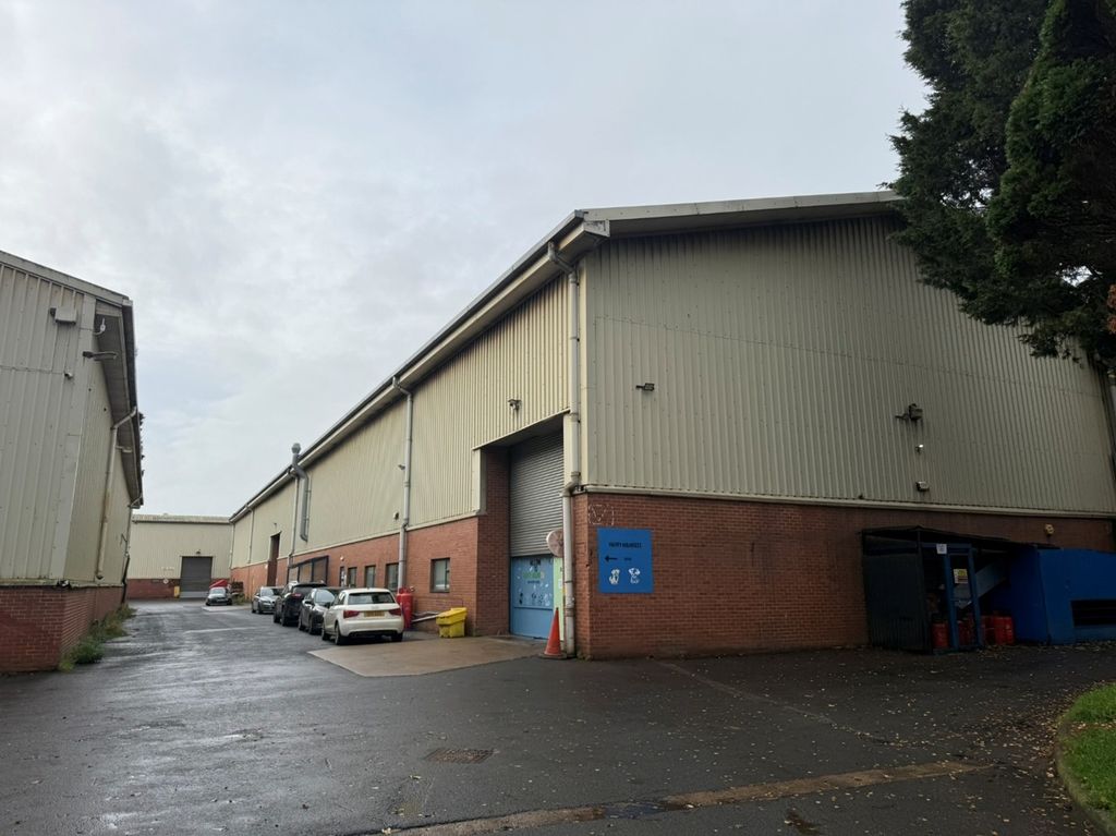 Property photo 2 of 9