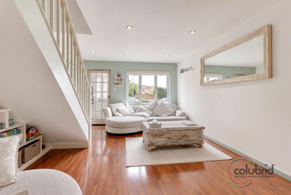 Property photo 3 of 13