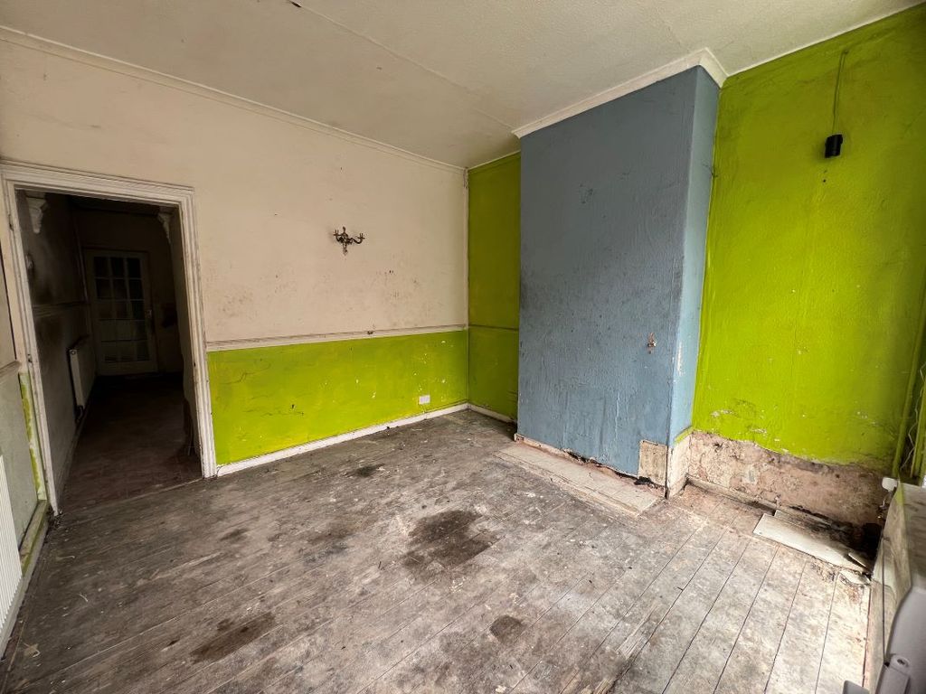 Property photo 2 of 9