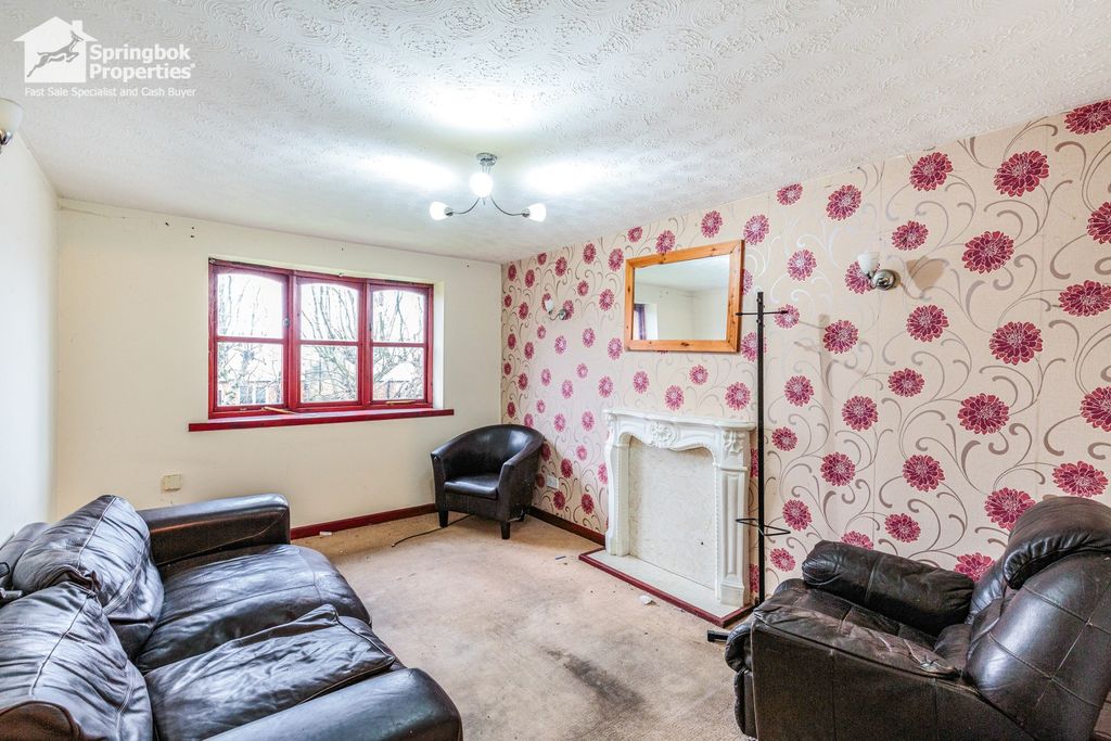 Property photo 2 of 15 1