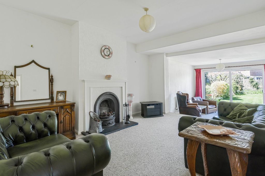 Property photo 3 of 13 Sitting Room