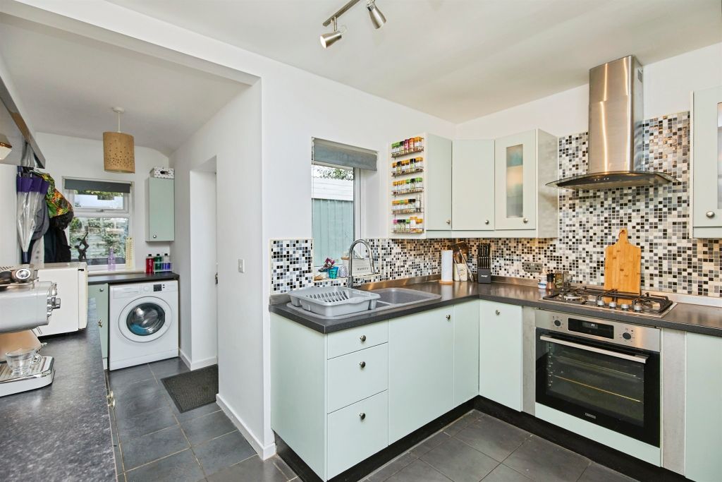 Property photo 3 of 17