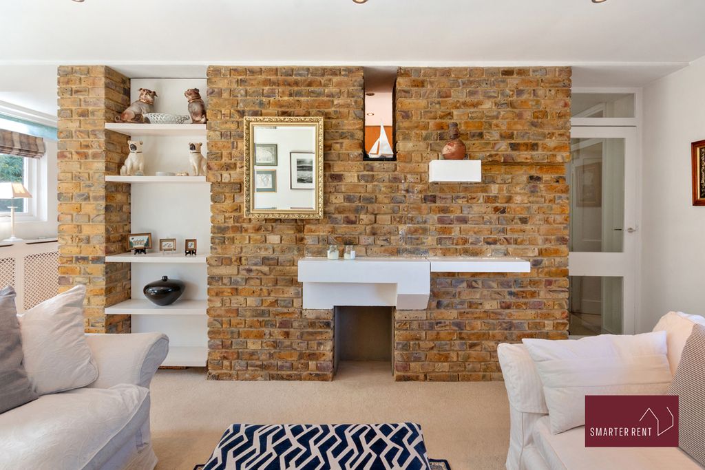 Property photo 3 of 24