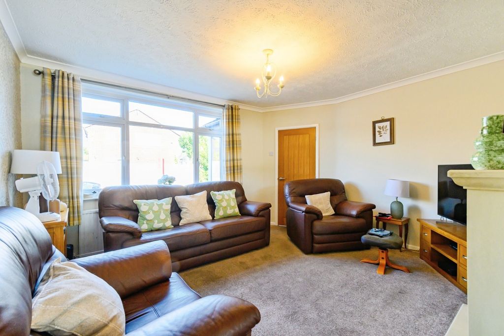 Property photo 3 of 34 Pbox-Img.Jpg
