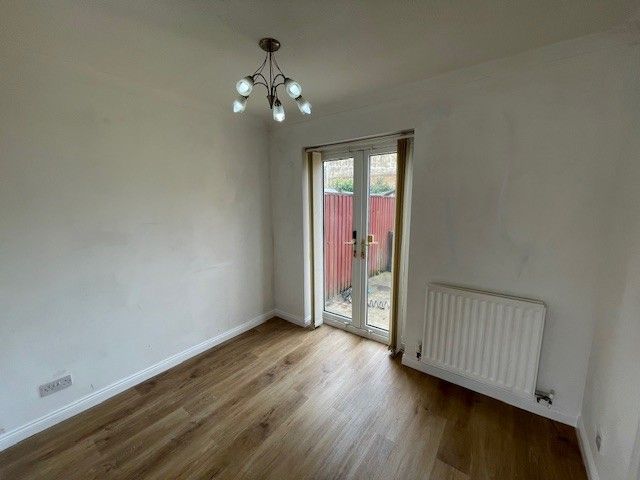 Property photo 3 of 9 Dining Room