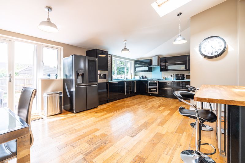 Property photo 2 of 15 Kitchen/Diner