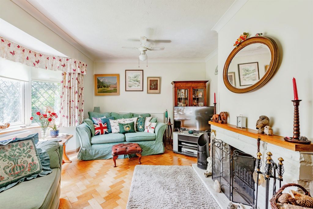 Property photo 3 of 17