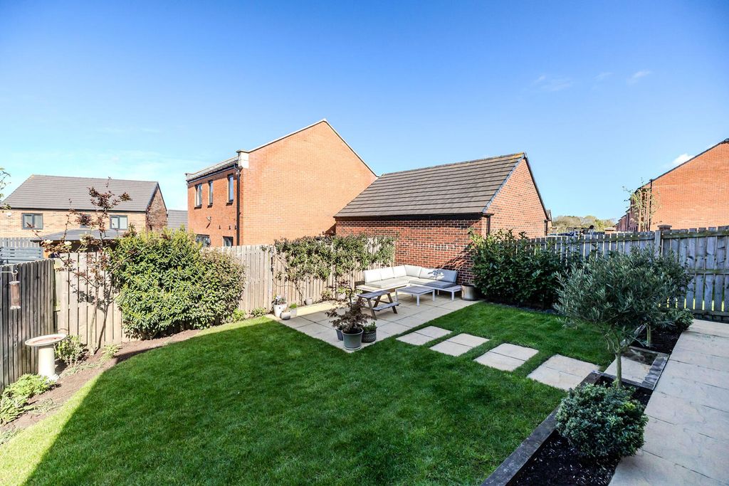 Property photo 3 of 50 Rear Garden