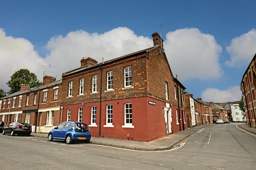 Property photo 1 of 6