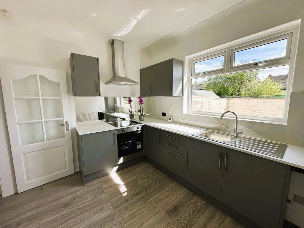 Property photo 1 of 8 29 May Street, Lymm, Golborne, Warrington, Wa3 3Tu, England, United Kingdom