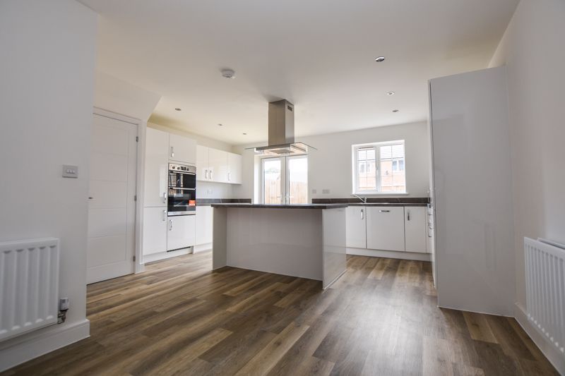 Property photo 3 of 15 Photo 2