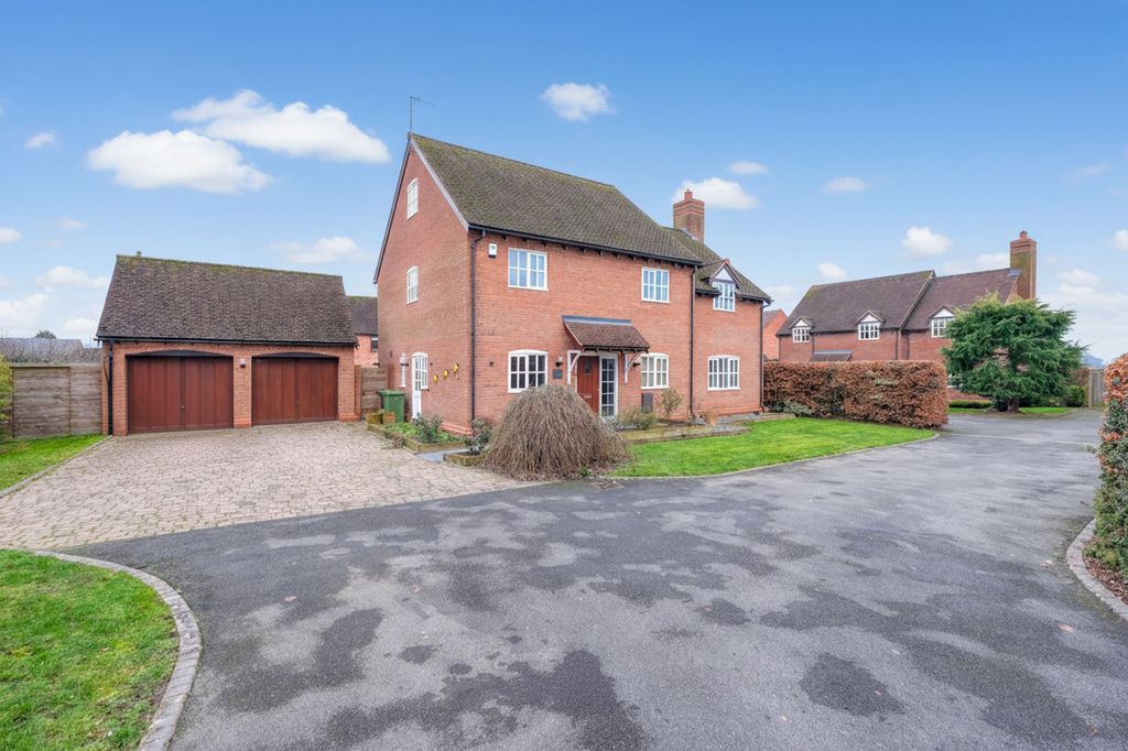 Property photo 1 of 24