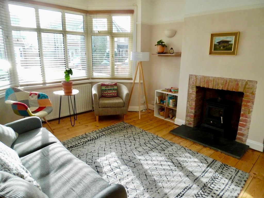 Property photo 2 of 13