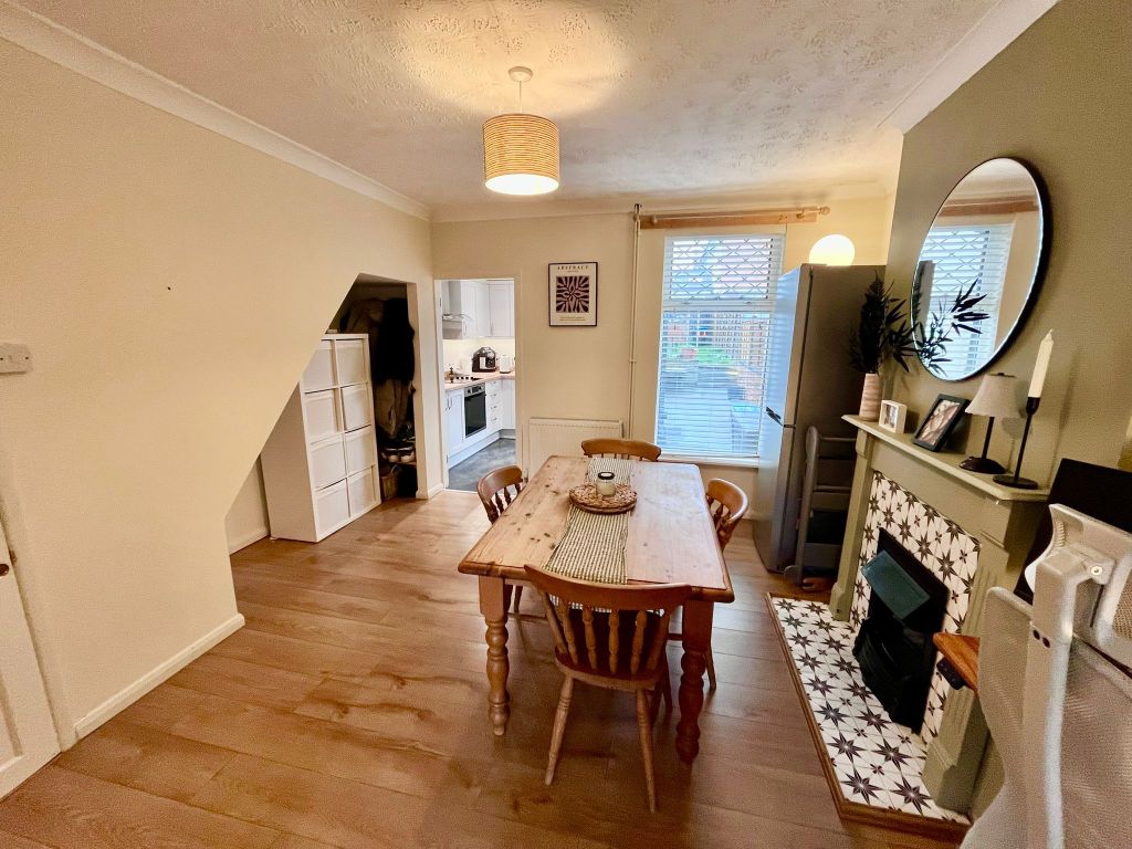 Property photo 2 of 21