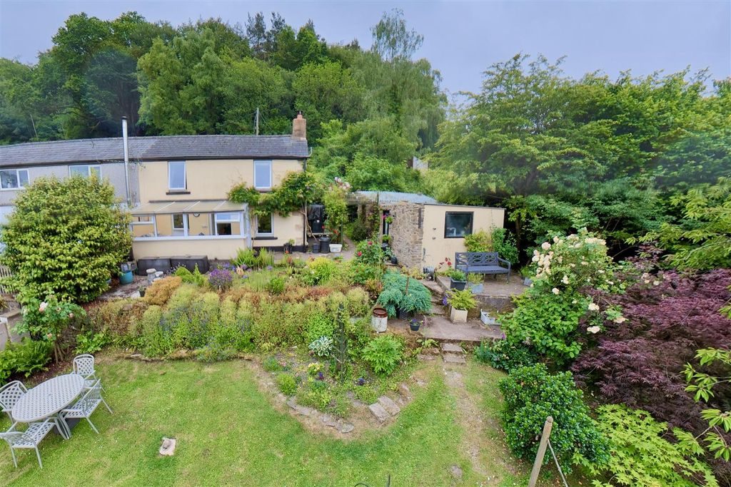 Property photo 1 of 24