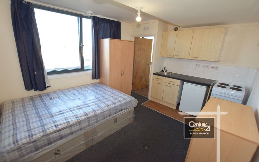 Property photo 3 of 4