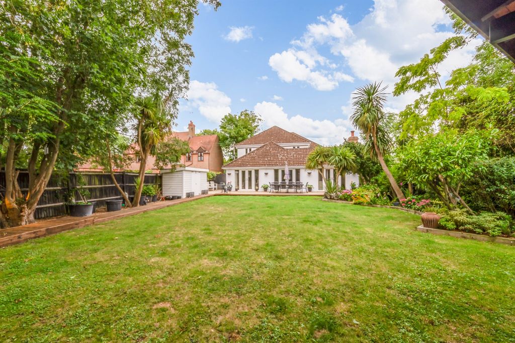 Property photo 3 of 23 Rear Garden