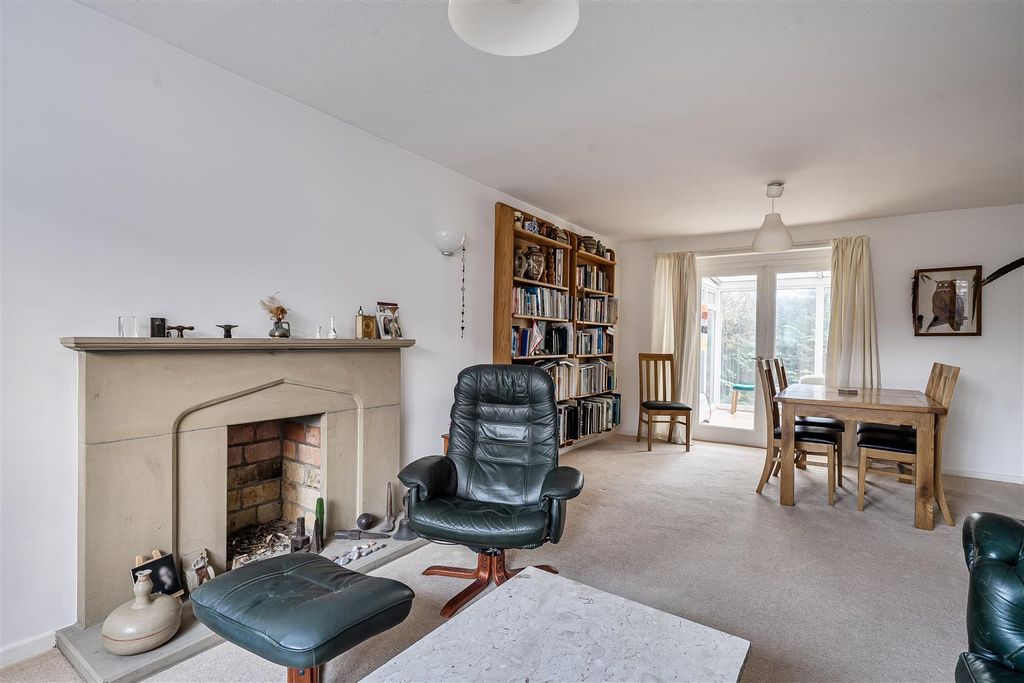 Property photo 3 of 20 1419955-13-69A7173cc45ce.Jpg