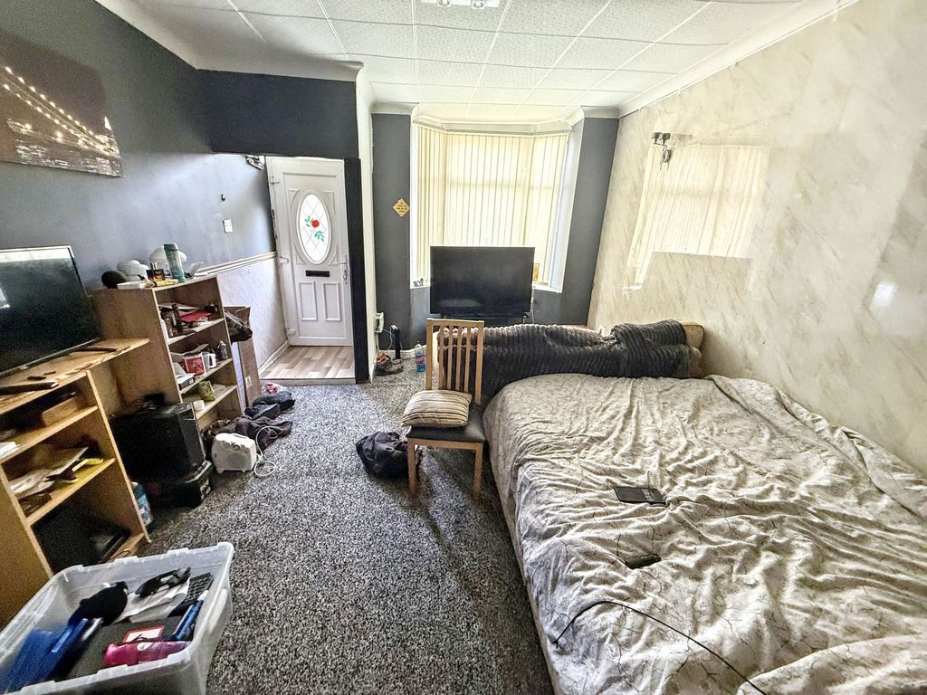 Property photo 3 of 5