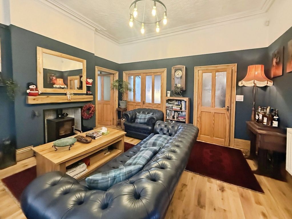 Property photo 3 of 18 Picture No. 10