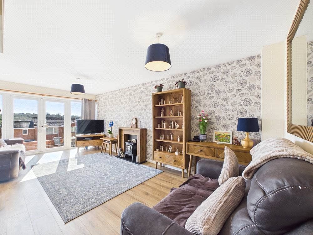 Property photo 2 of 12 Picture No. 21