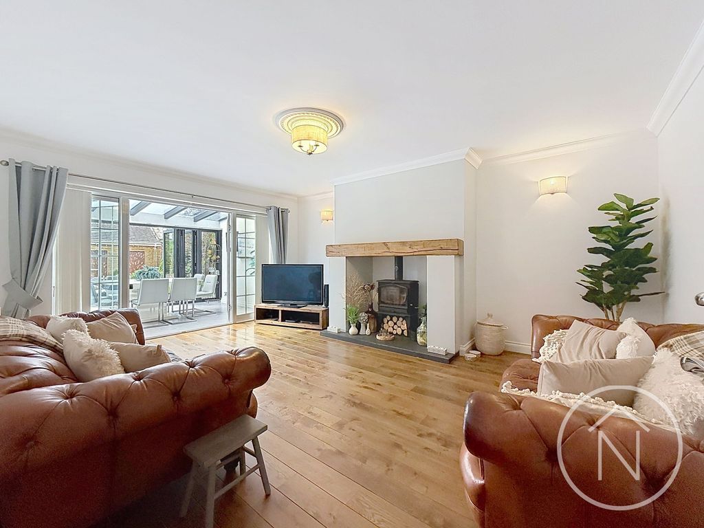Property photo 2 of 34