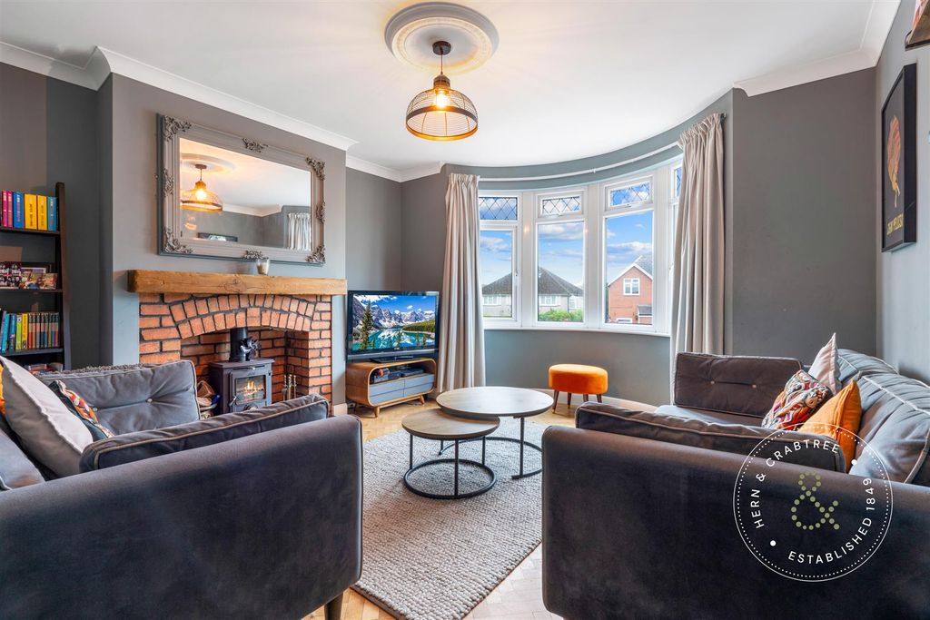 Property photo 2 of 55 Llantrisant-Road-37.Jpg