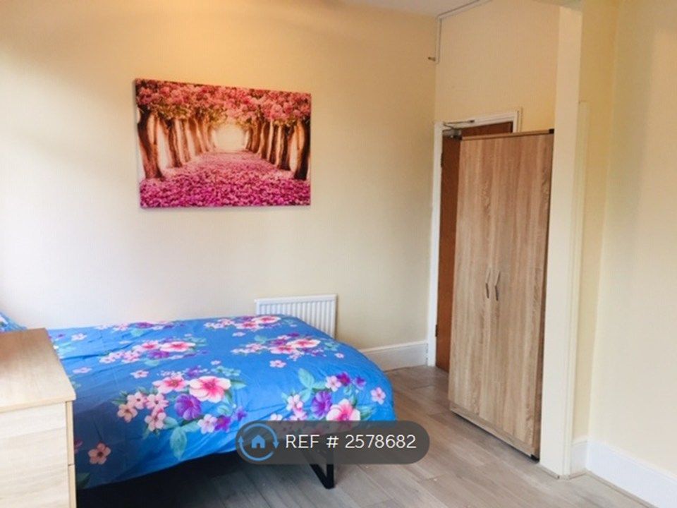 Property photo 3 of 6