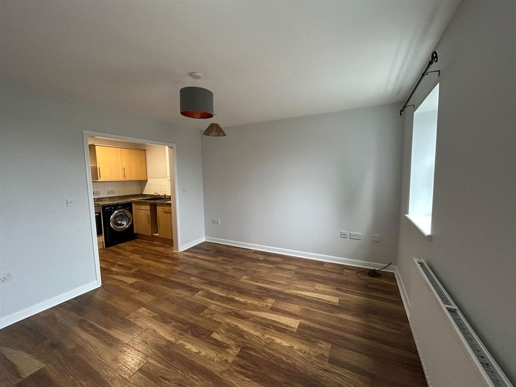 Property photo 2 of 6 C2Adff58-423A-40B5-80Af-Ffce6EE40F0D.Jpg