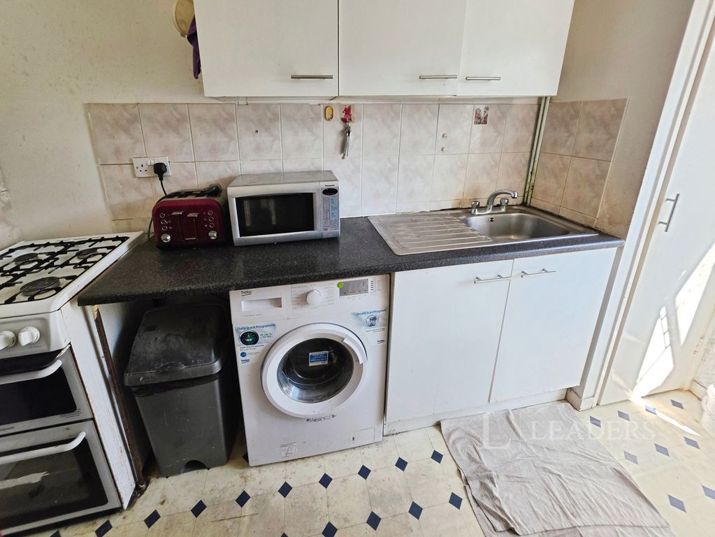 Property photo 3 of 5 Pbox-Img.Jpg