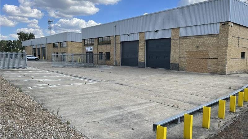 Property photo 1 of 3 Unit 2 Campbell Centre