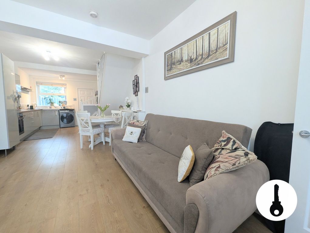 Property photo 3 of 22