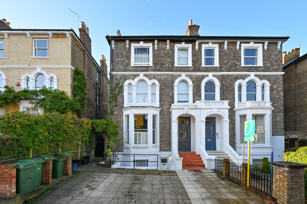 Property photo 2 of 5