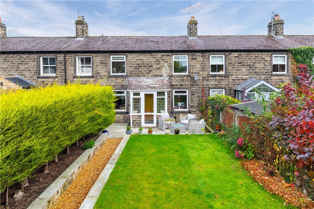 Property photo 1 of 16 Heart Of The Village