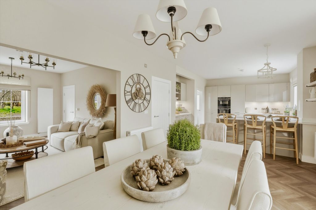 Property photo 2 of 20 Image