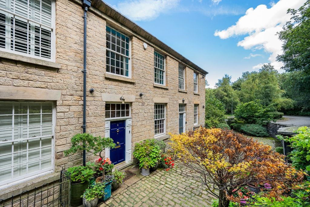 Property photo 2 of 67 4364371