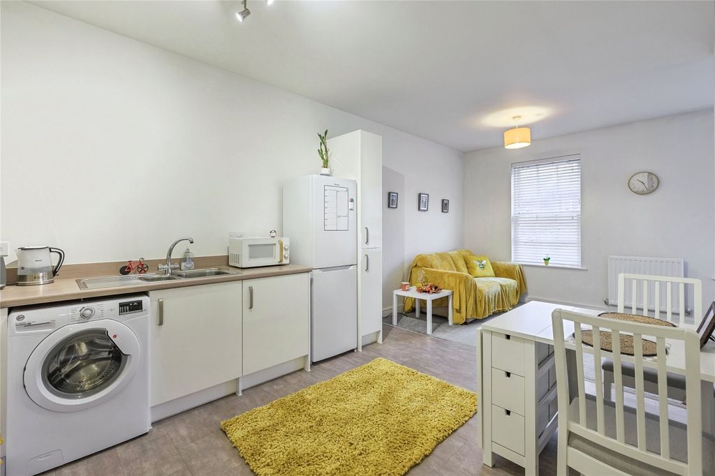 Property photo 3 of 13 Picture No. 13