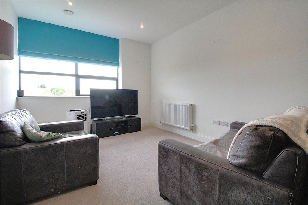 Property photo 3 of 17 Picture No. 10