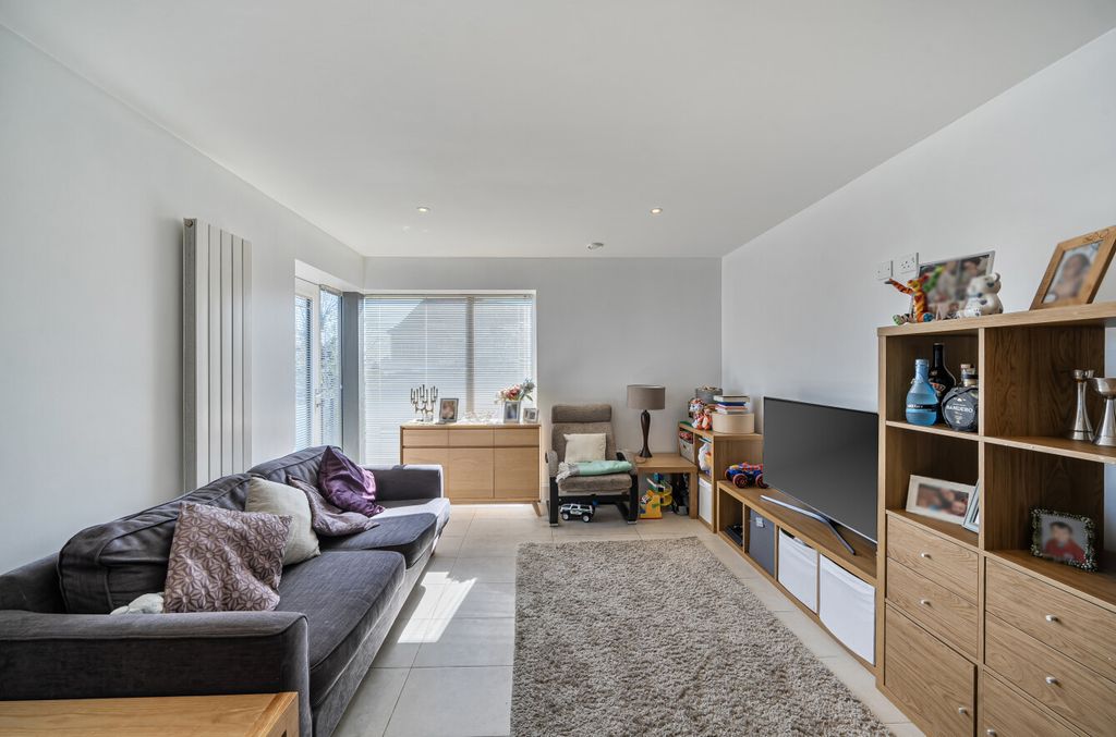 Property photo 3 of 20 1431841-14-69c525...