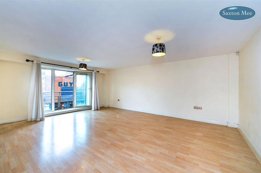 Property photo 3 of 20 Lounge - 1 B.Jpg