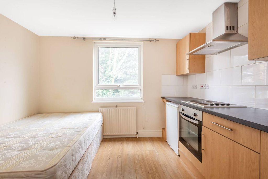 Property photo 1 of 4