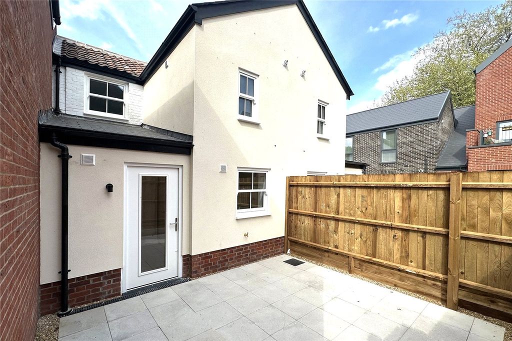 Property photo 2 of 9 Picture No. 06