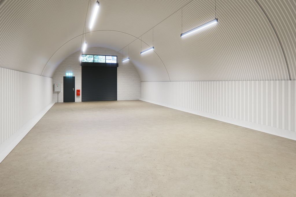 Property photo 2 of 6 Flexible Property Space