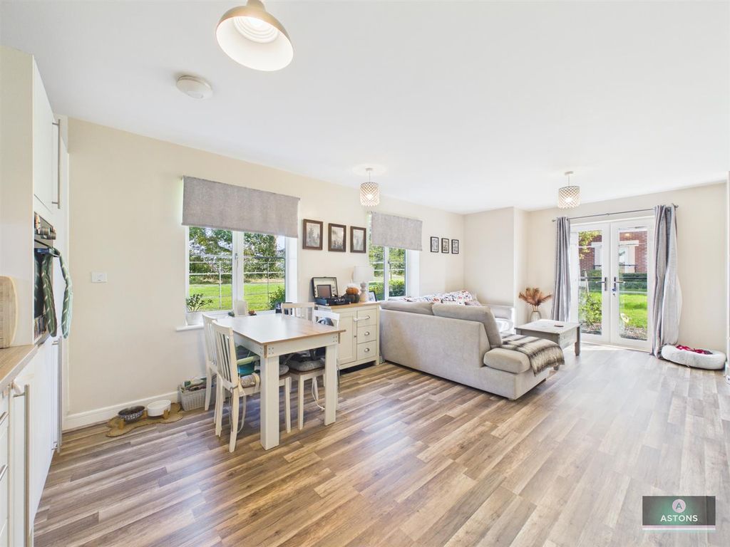 Property photo 3 of 16 Cam02067G0-Pr0415-Still009.Jpg