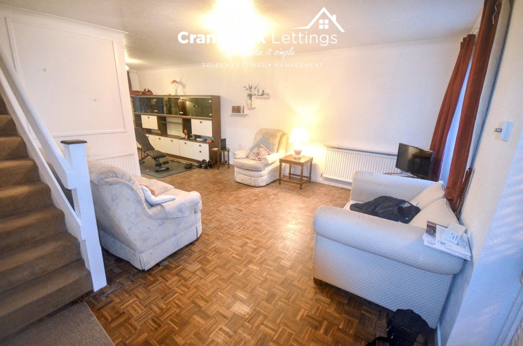 Property photo 1 of 13 3 Bed End-Terrace House To Rent Ashurst Drive, Ilford Ig6 1Ef