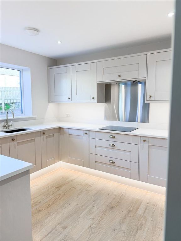 Property photo 3 of 7 Kitchen Example