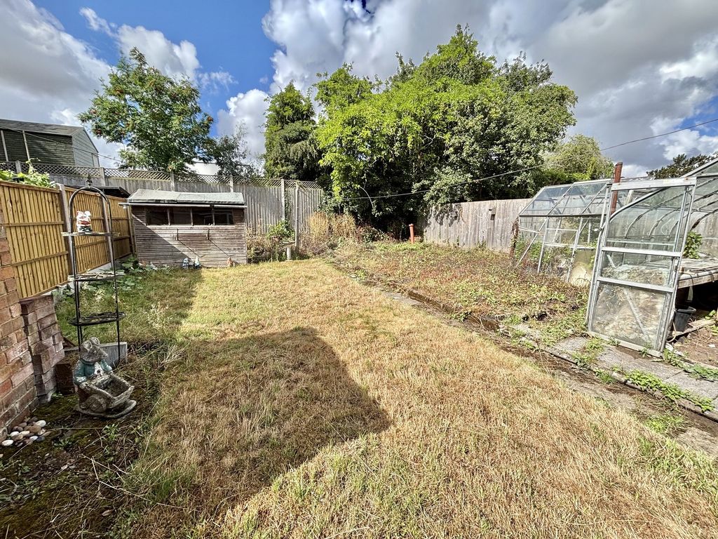 Property photo 2 of 9 Outside