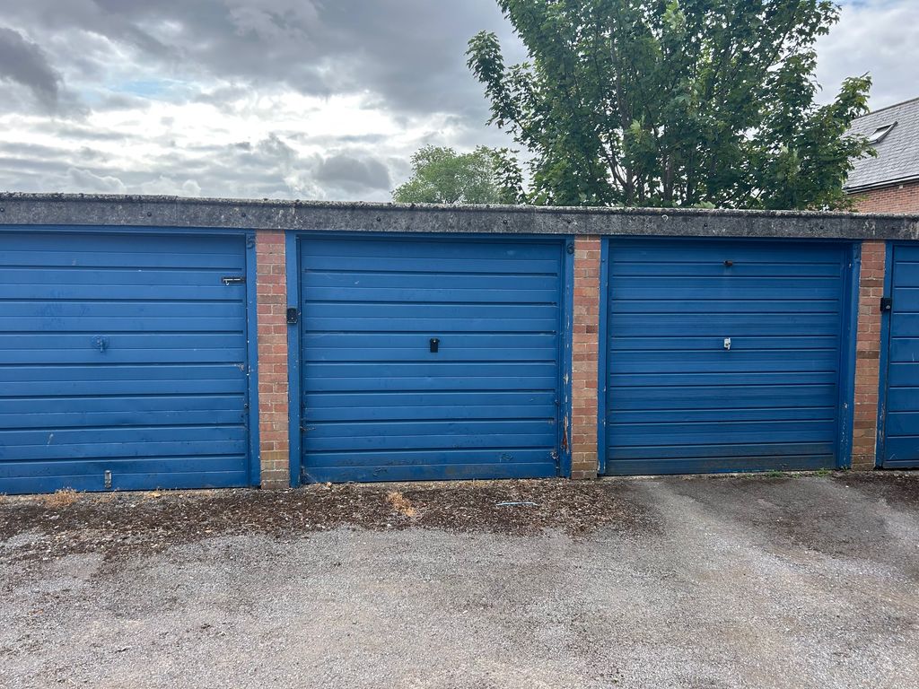 Property photo 1 of 1